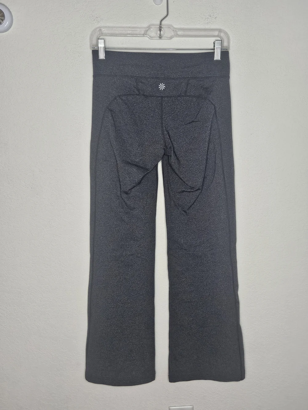Athleta Kickbooty Wide Leg Flare Yoga Pants High Waisted Charcoal Inside Pocket - Picture 4 of 8